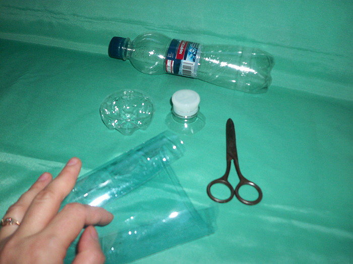 Как сделать ромашки из пластиковых бутылок (Мастер класс для любителей хенд мейда)