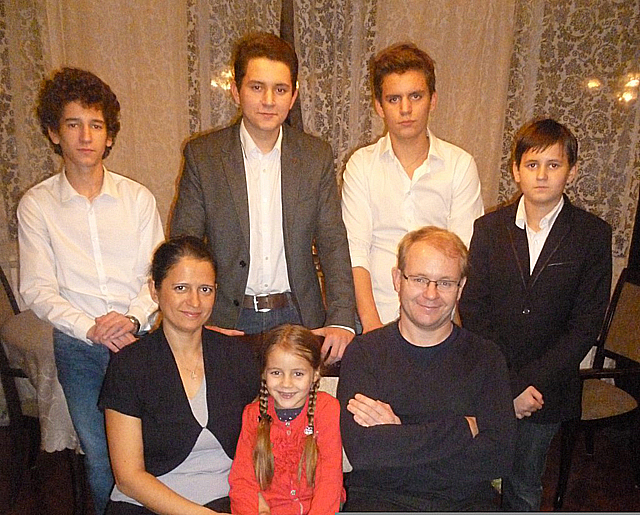 Семья Уваровых