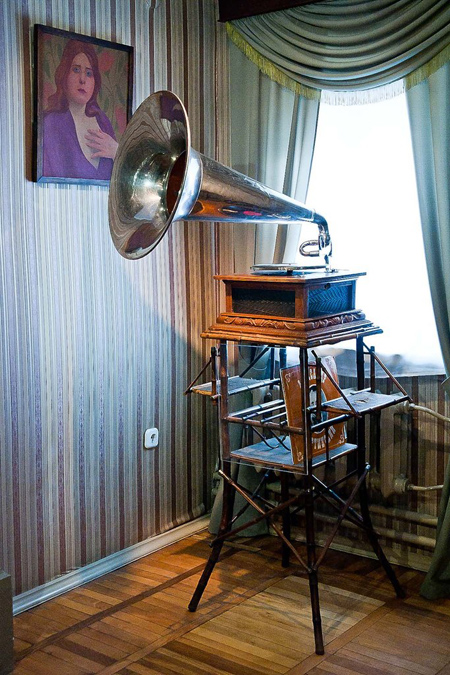Граммофон в музее "Мир забытых вещей"